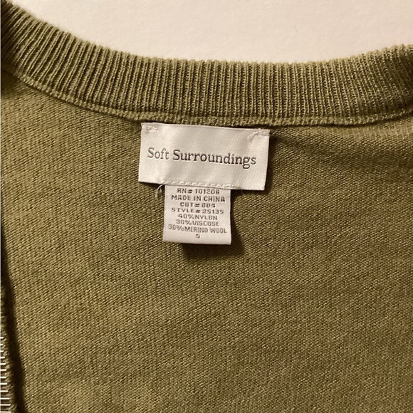 Soft Surroundings Olive Green Knit Cropped Size Small - Picture 5 of 6